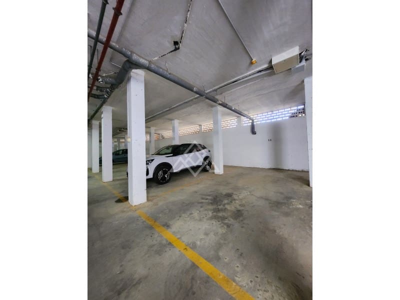 2 sypialnia Penthouse na sprzedaż w Manilva z garażem - 265 000 € (Ref: 9017327)