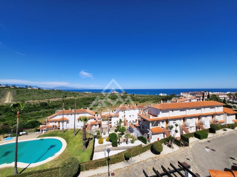 2 sypialnia Penthouse na sprzedaż w Manilva z garażem - 265 000 € (Ref: 9017327)