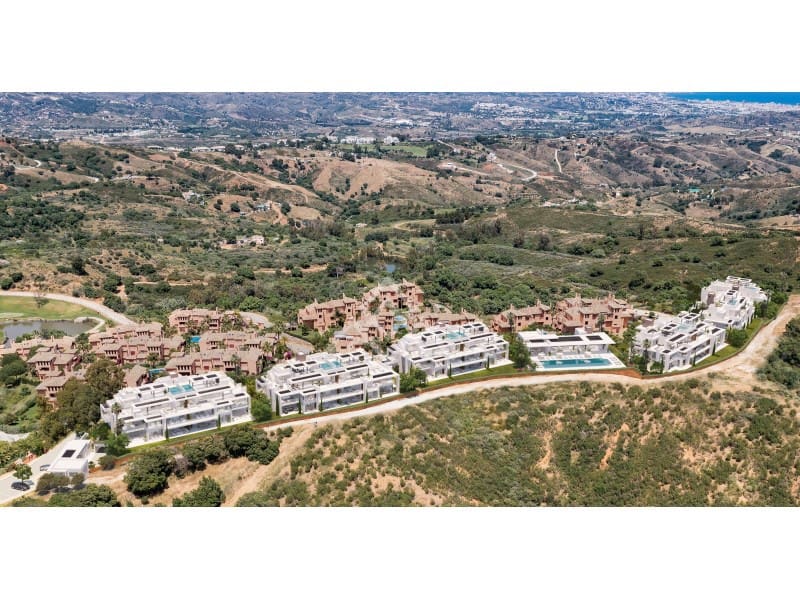 3 sypialnia Penthouse na sprzedaż w Ojen z garażem - 2 000 000 € (Ref: 9026540)