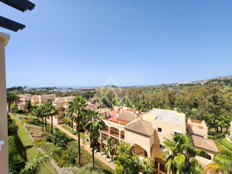 3 soverom Penthouse til salgs i Estepona med garasje - € 1 250 000 (Ref: 9026541)