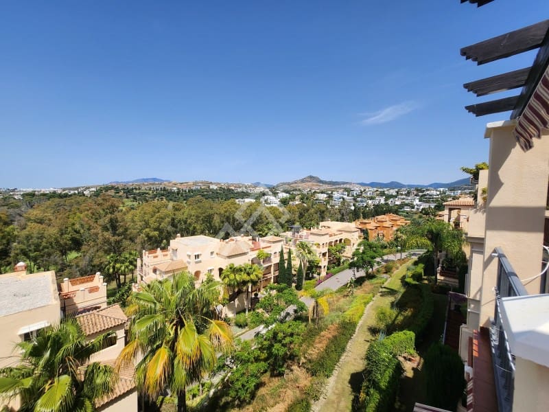 3 soverom Penthouse til salgs i Estepona med garasje - € 1 250 000 (Ref: 9026541)