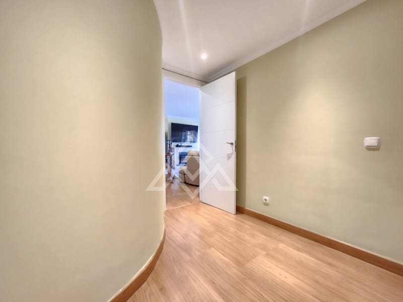 3 soverom Penthouse til salgs i Estepona med garasje - € 1 250 000 (Ref: 9026541)