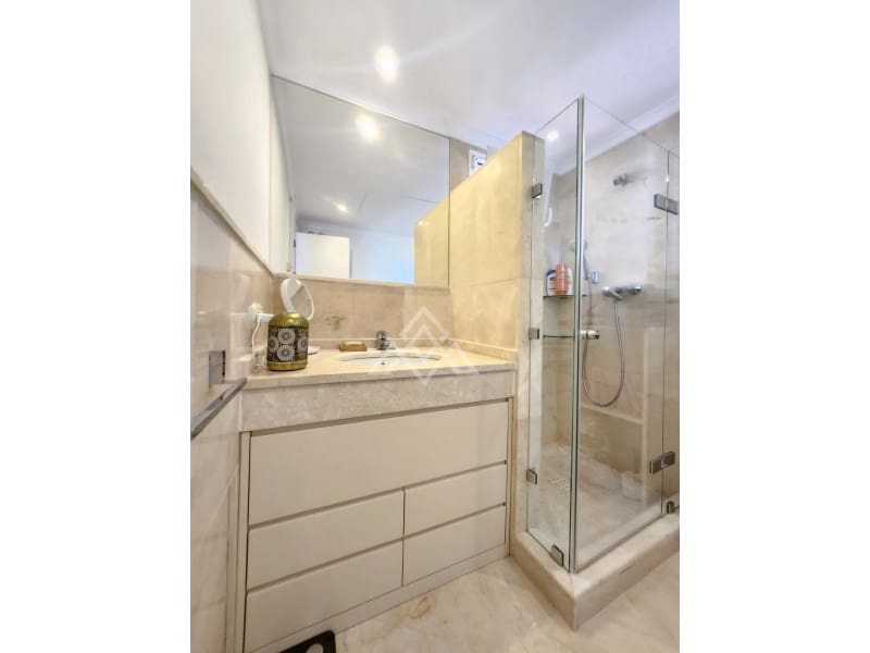 3 soverom Penthouse til salgs i Estepona med garasje - € 1 250 000 (Ref: 9026541)