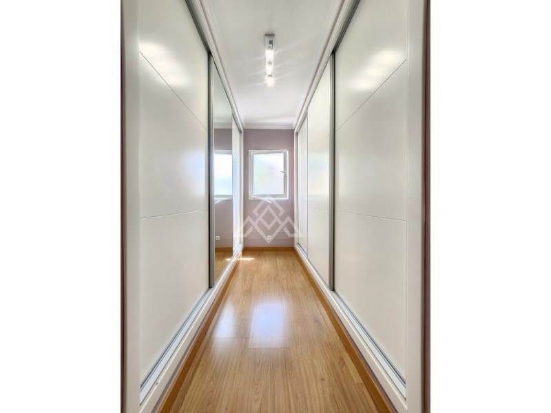 3 soverom Penthouse til salgs i Estepona med garasje - € 1 250 000 (Ref: 9026541)