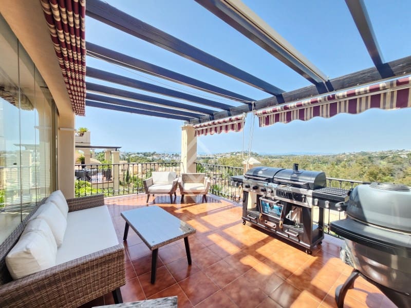 3 soverom Penthouse til salgs i Estepona med garasje - € 1 250 000 (Ref: 9026541)