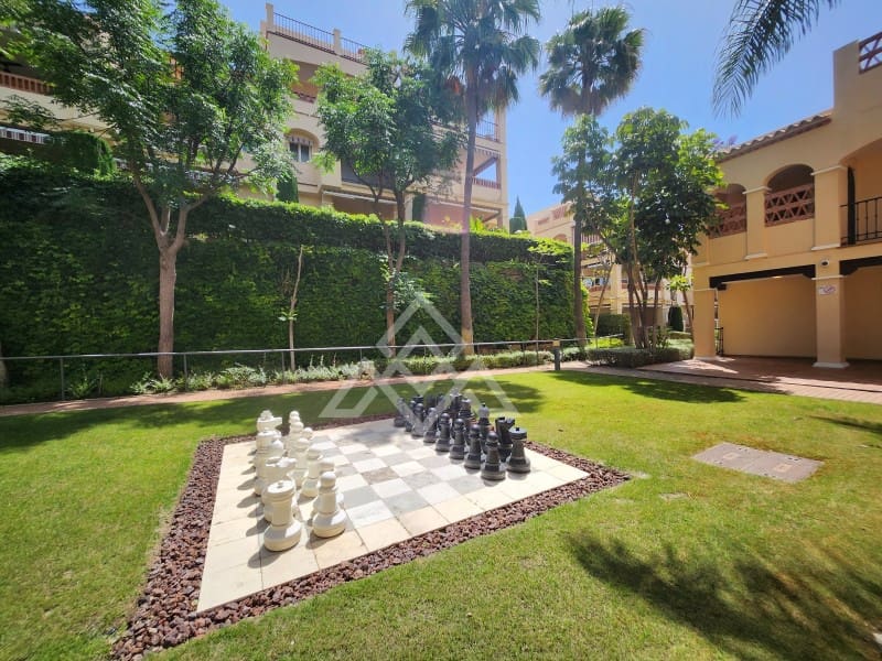 3 soverom Penthouse til salgs i Estepona med garasje - € 1 250 000 (Ref: 9026541)