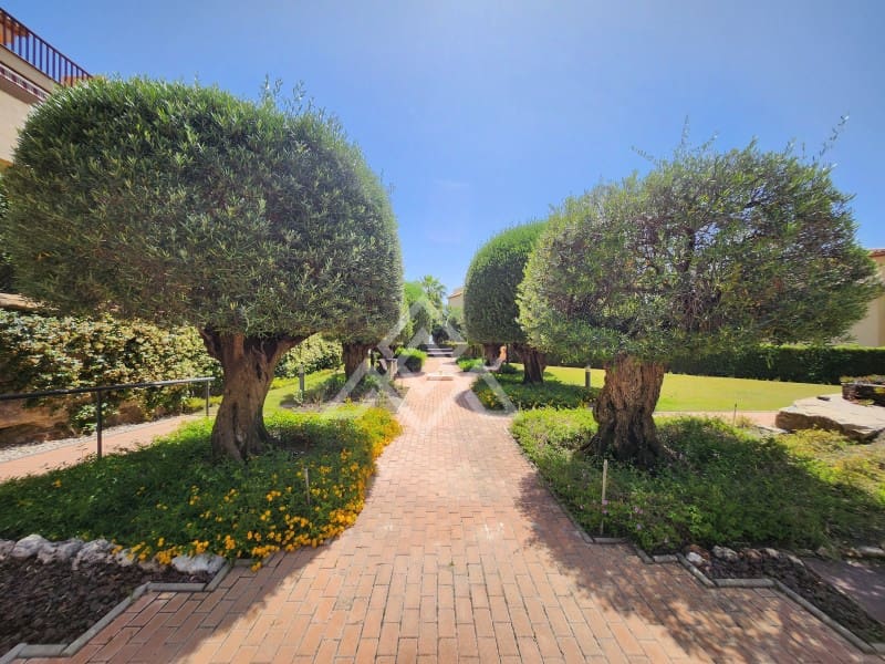 3 soverom Penthouse til salgs i Estepona med garasje - € 1 250 000 (Ref: 9026541)