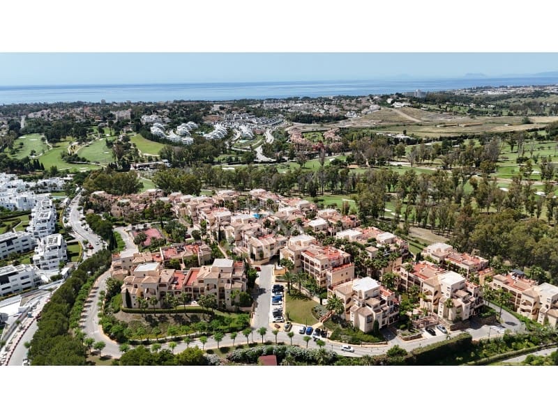 3 soverom Penthouse til salgs i Estepona med garasje - € 1 250 000 (Ref: 9026541)