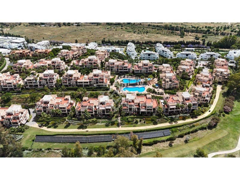 3 soverom Penthouse til salgs i Estepona med garasje - € 1 250 000 (Ref: 9026541)