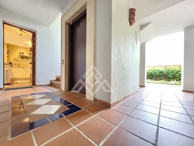 2 bedroom Apartment for sale in Bahia de Casares with garage - € 499,000 (Ref: 9062692)