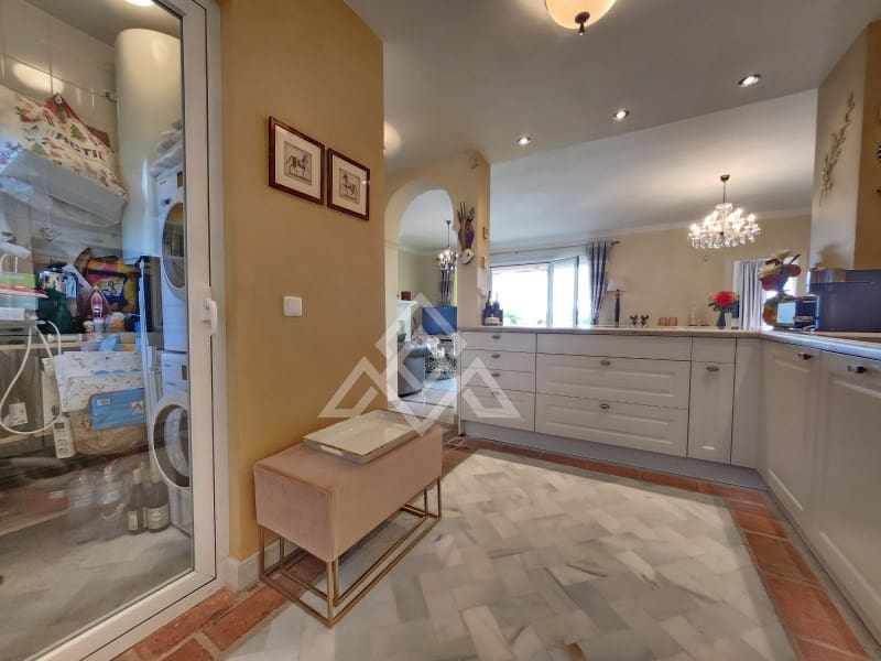 2 bedroom Apartment for sale in Bahia de Casares with garage - € 499,000 (Ref: 9062692)