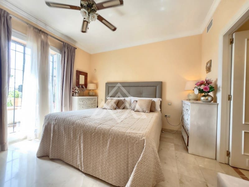 2 bedroom Apartment for sale in Bahia de Casares with garage - € 499,000 (Ref: 9062692)