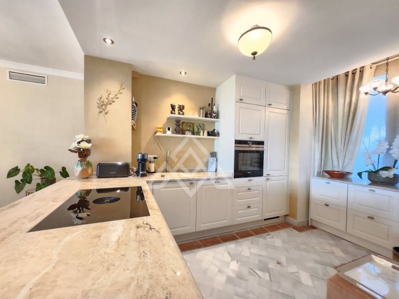 2 bedroom Apartment for sale in Bahia de Casares with garage - € 499,000 (Ref: 9062692)