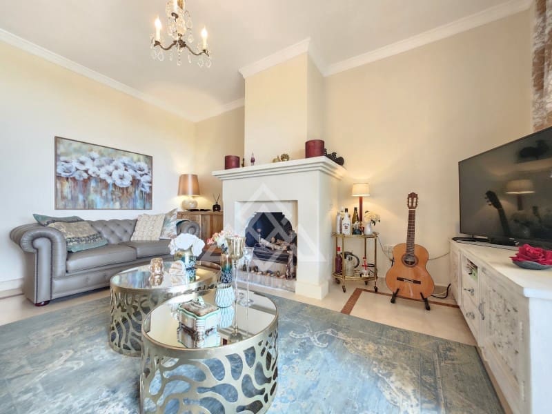 2 bedroom Apartment for sale in Bahia de Casares with garage - € 499,000 (Ref: 9062692)