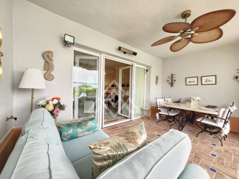 2 bedroom Apartment for sale in Bahia de Casares with garage - € 499,000 (Ref: 9062692)