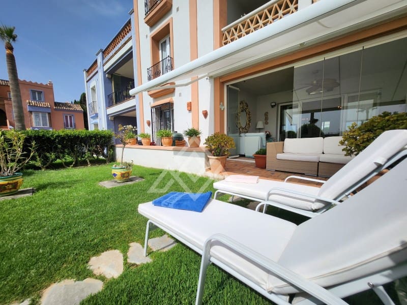 2 bedroom Apartment for sale in Bahia de Casares with garage - € 499,000 (Ref: 9062692)