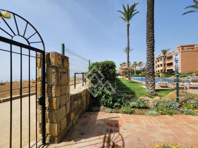 2 bedroom Apartment for sale in Bahia de Casares with garage - € 499,000 (Ref: 9062692)