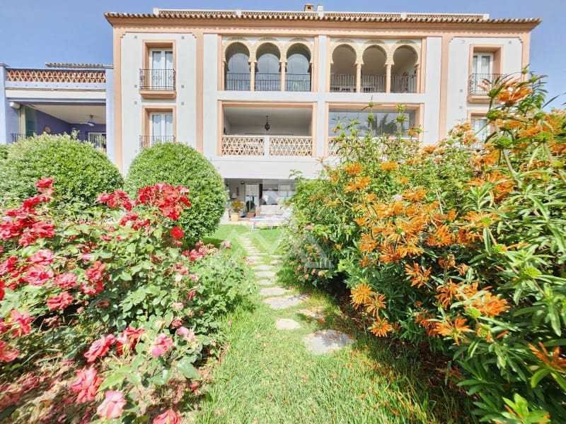 2 bedroom Apartment for sale in Bahia de Casares with garage - € 499,000 (Ref: 9062692)