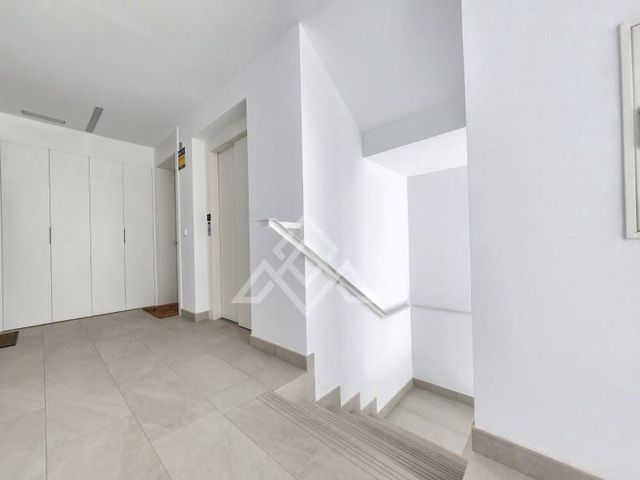 3 soveværelse Lejlighed til salg i Bahía Dorada, Estepona med garage - € 425.000 (Ref: 9065531)