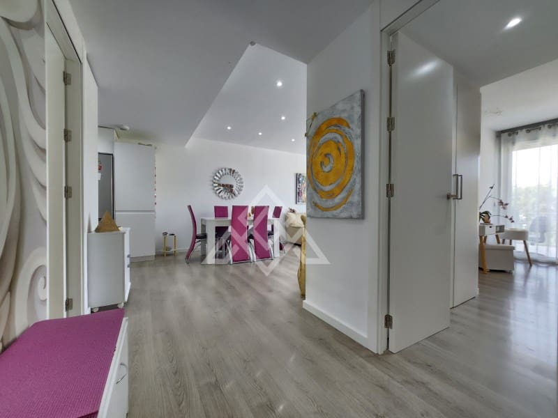 3 bedroom Apartment for sale in Bahia Dorada with garage - € 425,000 (Ref: 9065531)