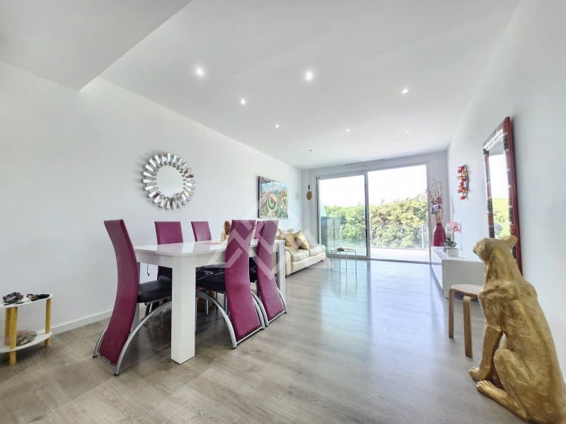 3 bedroom Apartment for sale in Bahia Dorada with garage - € 425,000 (Ref: 9065531)