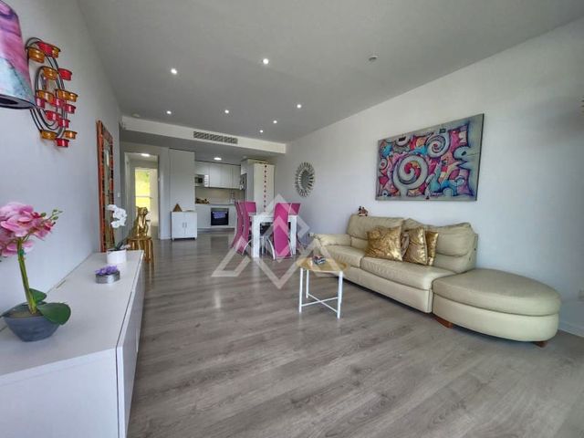 3 soveværelse Lejlighed til salg i Bahía Dorada, Estepona med garage - € 425.000 (Ref: 9065531)