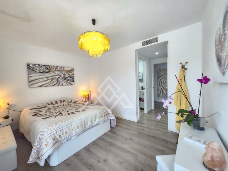 3 bedroom Apartment for sale in Bahia Dorada with garage - € 425,000 (Ref: 9065531)