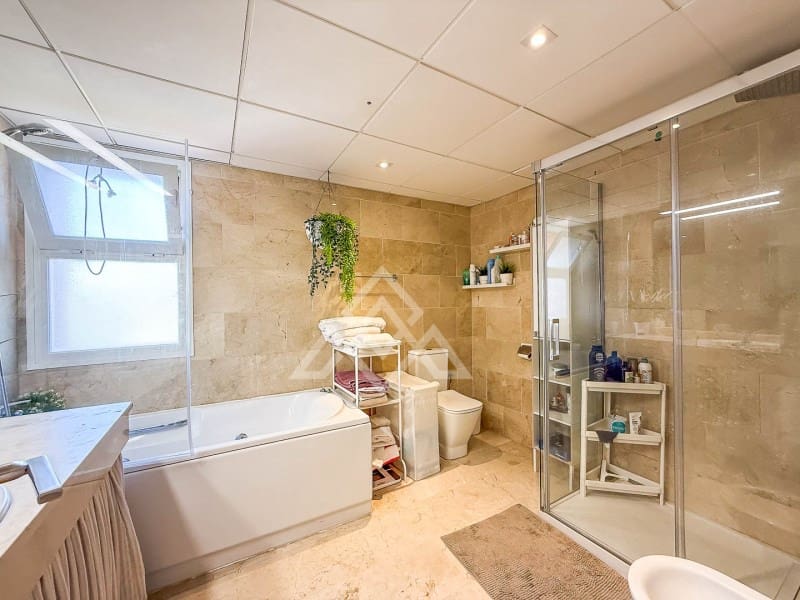 3 bedroom Penthouse for sale in Mijas Costa with garage - € 385,000 (Ref: 9069127)