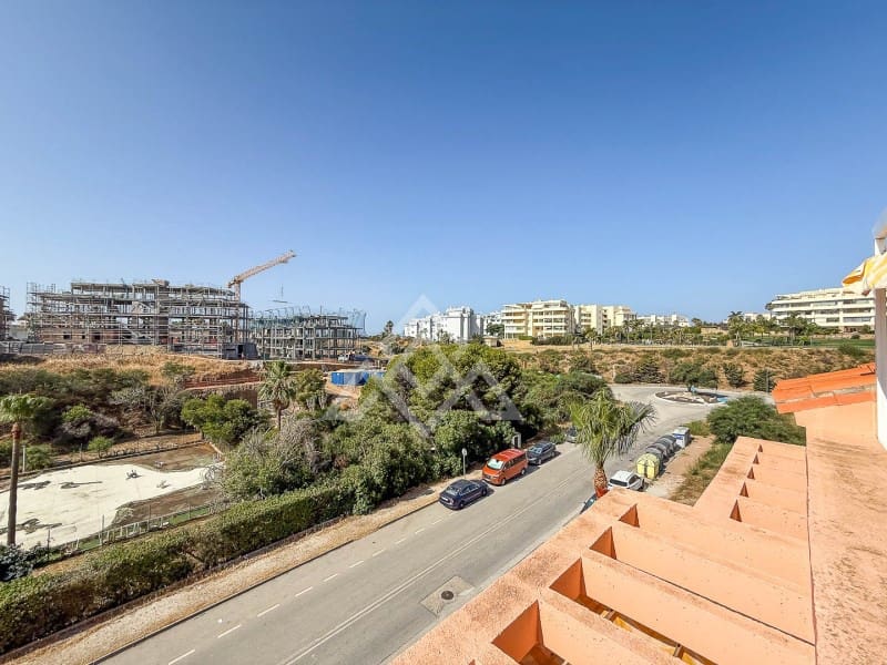 3 bedroom Penthouse for sale in Mijas Costa with garage - € 385,000 (Ref: 9069127)