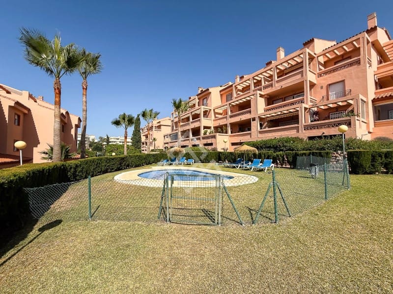 3 bedroom Penthouse for sale in Mijas Costa with garage - € 385,000 (Ref: 9069127)