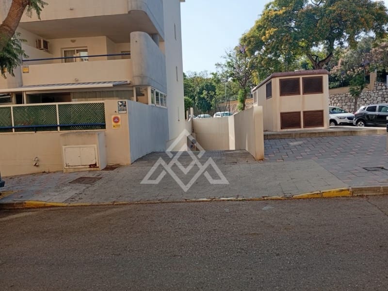 Garage til salg i Fuengirola - € 11.000 (Ref: 9069129)