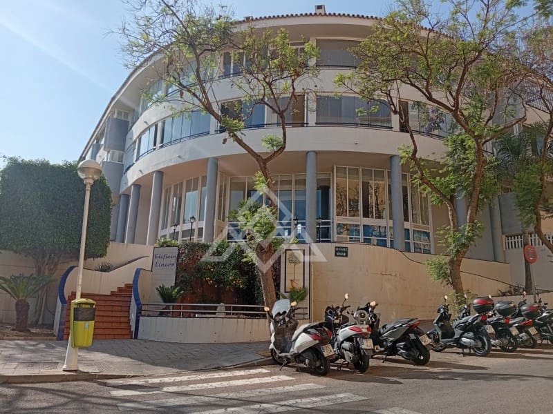 Garage til salg i Fuengirola - € 11.000 (Ref: 9069129)