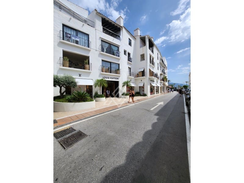 2 soveværelse Penthouse til salg i Nueva Andalucia - € 840.000 (Ref: 9091969)