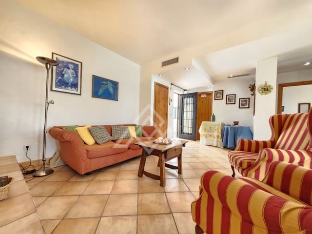 2 soveværelse Penthouse til salg i Puerto Banus, Marbella - € 840.000 (Ref: 9091969)