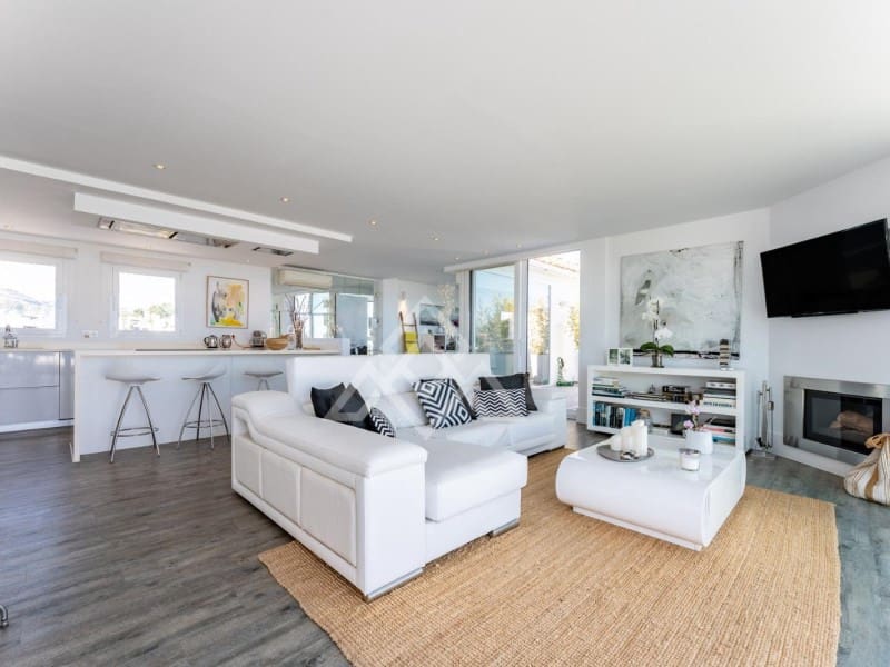 2 sovrum Takvåning till salu i Calahonda med garage - 1 425 000 € (Ref: 9101288)