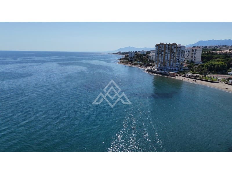 2 sovrum Takvåning till salu i Calahonda med garage - 1 425 000 € (Ref: 9101288)