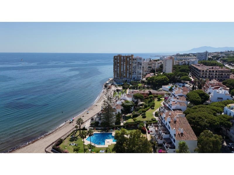 2 sovrum Takvåning till salu i Calahonda med garage - 1 425 000 € (Ref: 9101288)