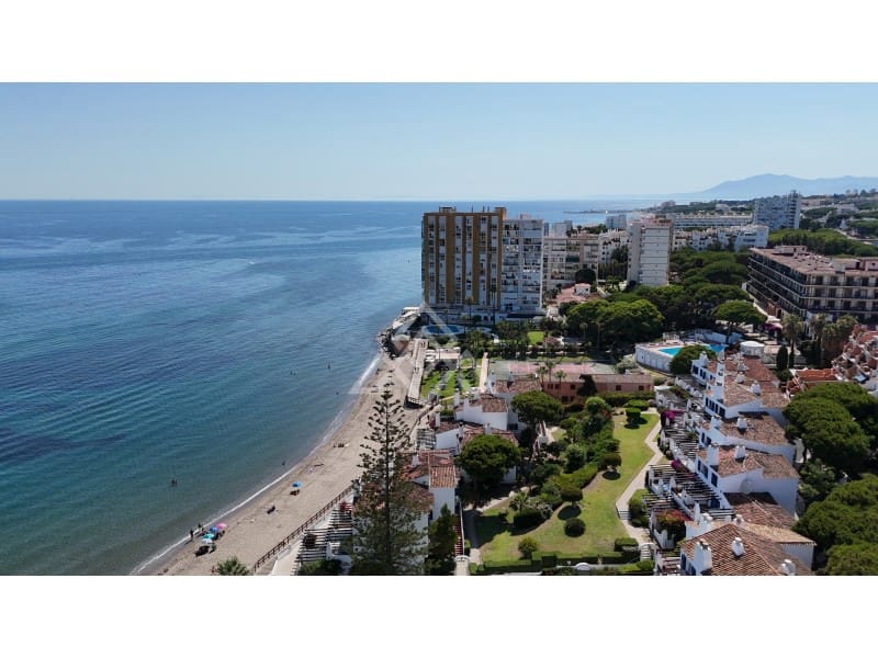 2 sovrum Takvåning till salu i Calahonda med garage - 1 425 000 € (Ref: 9101288)