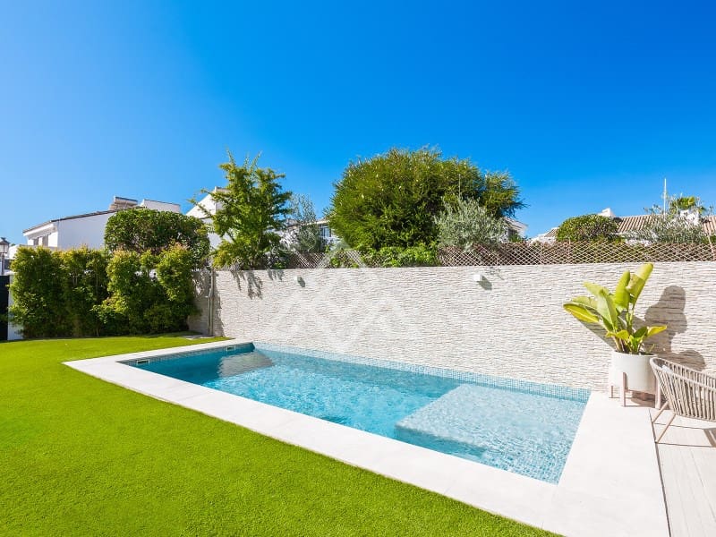 3 soverom Villa til salgs i San Pedro de Alcantara - € 1 475 000 (Ref: 9110693)