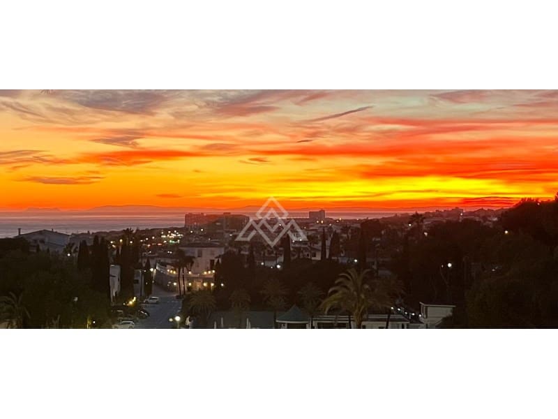 Ático de 2 habitaciones en Riviera del Sol en venta - 395.000 € (Ref: 9126930)