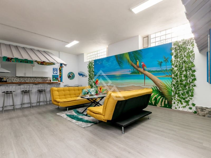 5 bedroom Villa for sale in Manilva with garage - € 2,250,000 (Ref: 9136339)