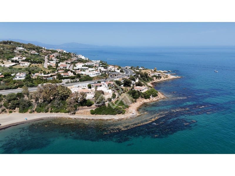 5 bedroom Villa for sale in Manilva with garage - € 2,250,000 (Ref: 9136339)