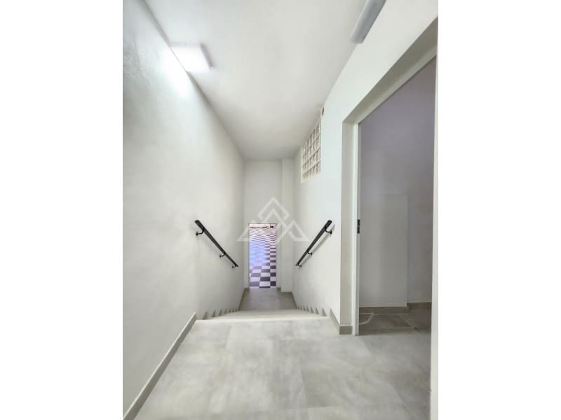 5 bedroom Villa for sale in Manilva with garage - € 2,250,000 (Ref: 9136339)
