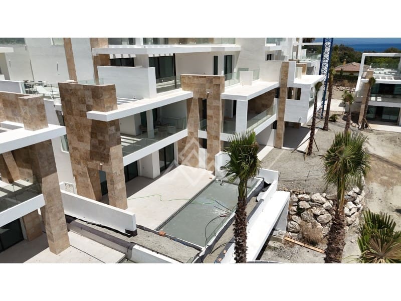 2 quarto Apartamento para venda em Estepona com garagem - 825 000 € (Ref: 9141755)