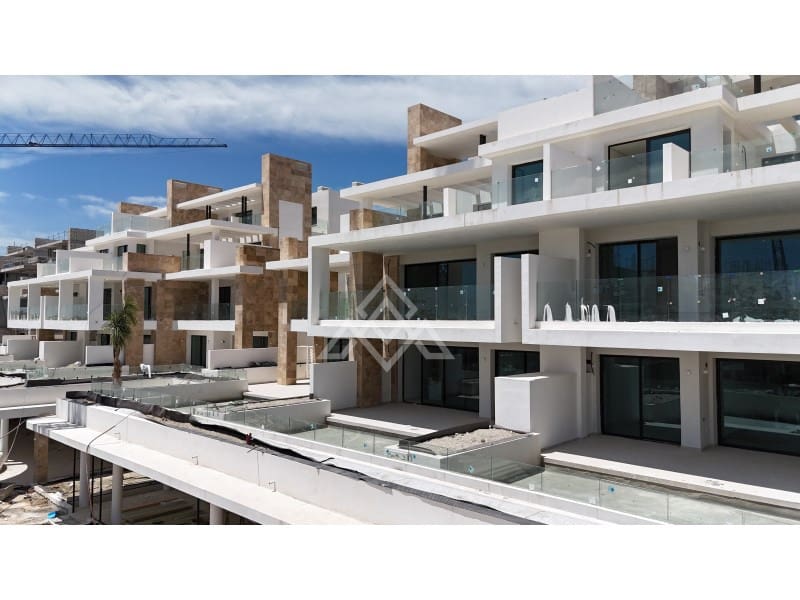 2 quarto Apartamento para venda em Estepona com garagem - 825 000 € (Ref: 9141755)