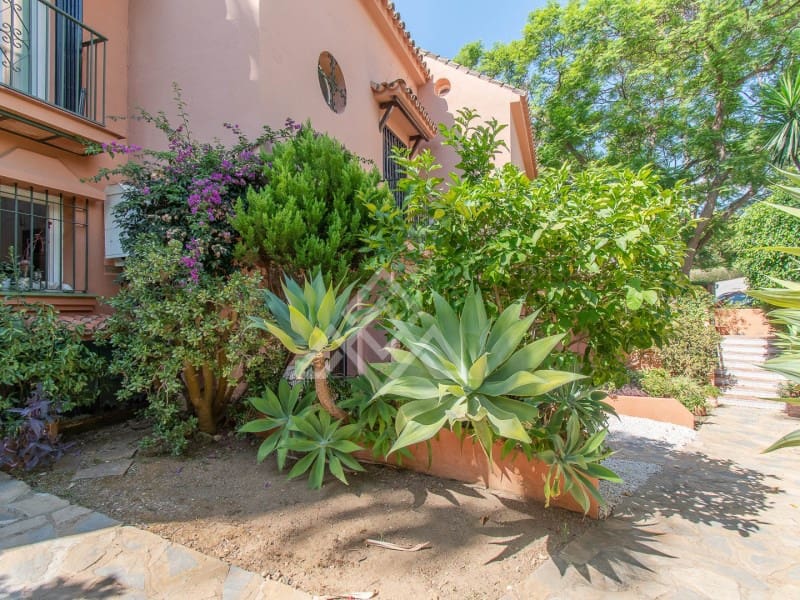 3 sypialnia Dom na sprzedaż w Calahonda - 595 000 € (Ref: 9149514)