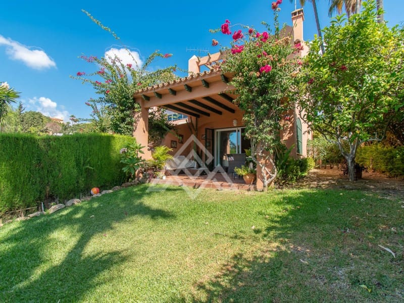 3 sypialnia Dom na sprzedaż w Calahonda - 595 000 € (Ref: 9149514)