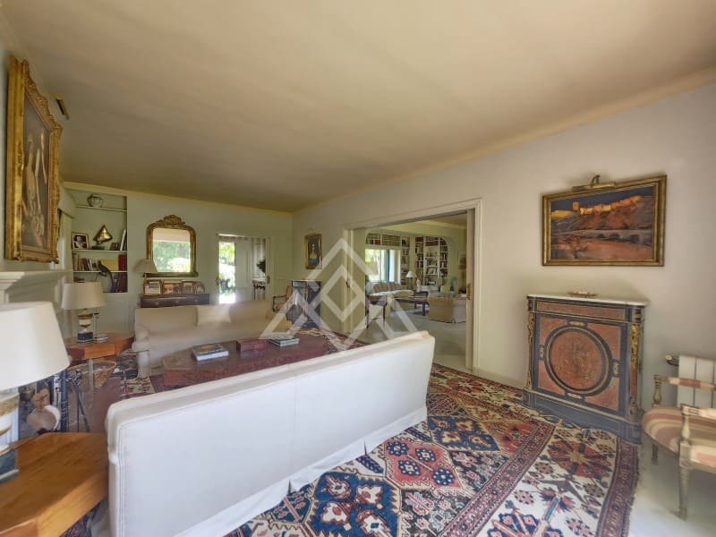 8 sypialnia Willa na sprzedaż w Calahonda z garażem - 2 350 000 € (Ref: 9159937)