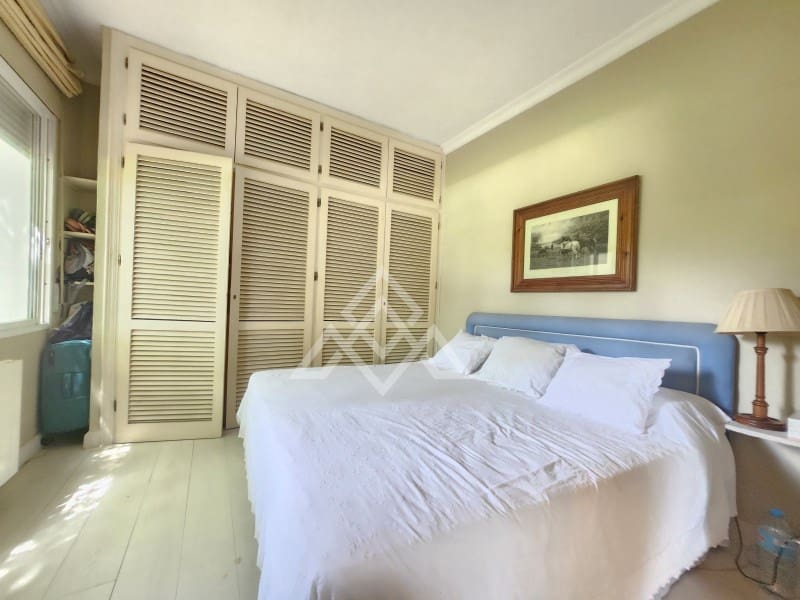 8 sypialnia Willa na sprzedaż w Calahonda z garażem - 2 350 000 € (Ref: 9159937)