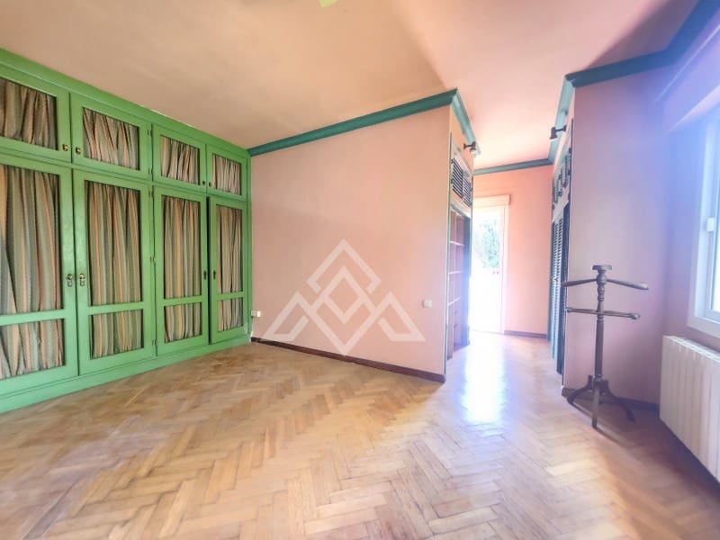 8 sypialnia Willa na sprzedaż w Calahonda z garażem - 2 350 000 € (Ref: 9159937)